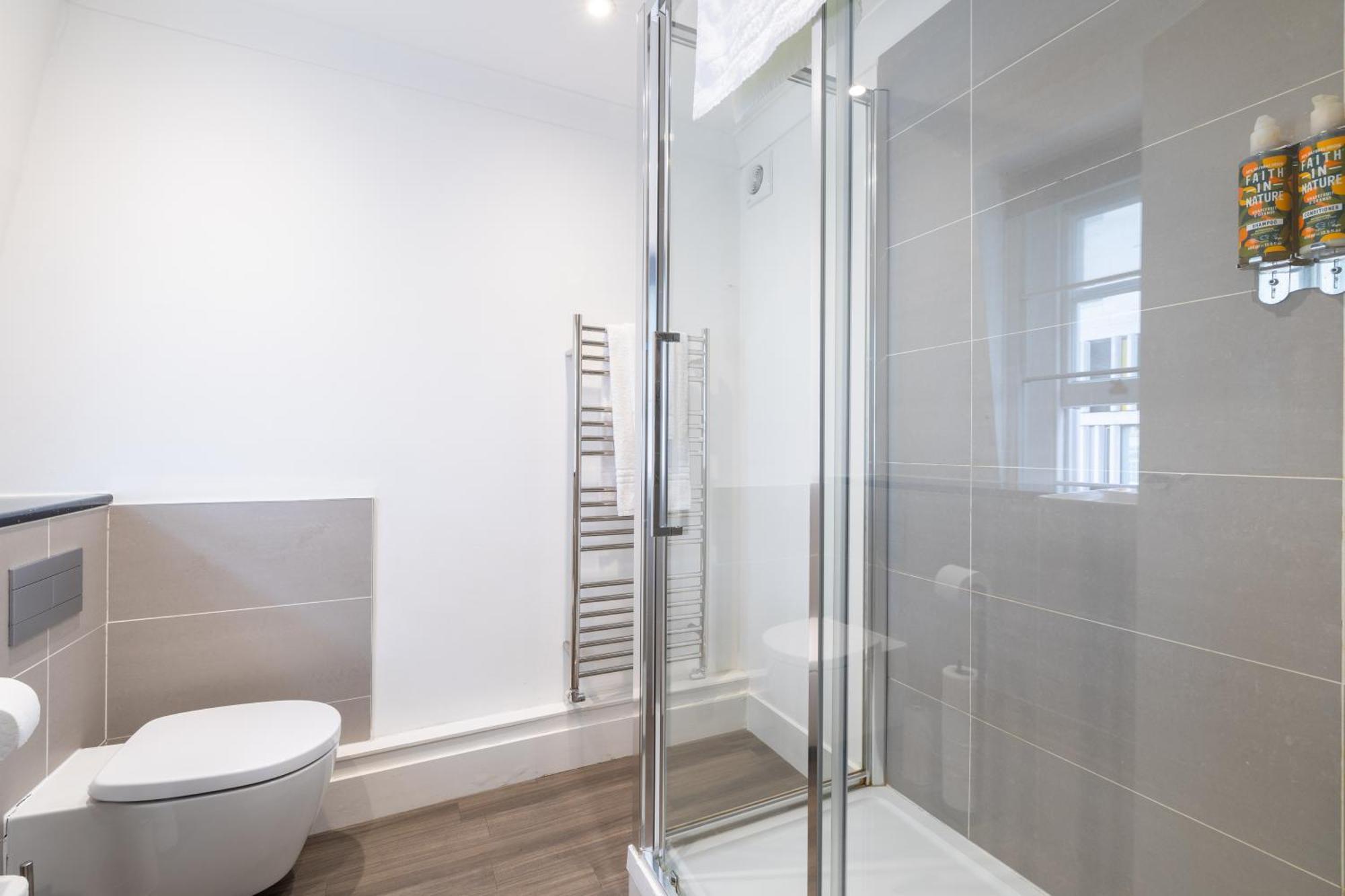 Apartament Kula - Victoria Londra
